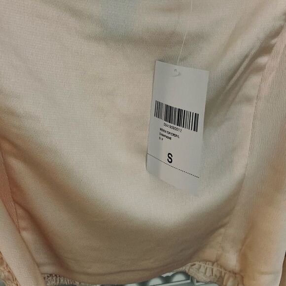 Size Small NWT Beige Champagne Peasant Long Sleeve Woven Crop top Forever 21 - Picture 9 of 9